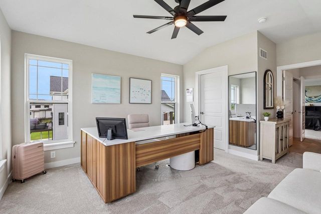 N40W23678 William WAY, Pewaukee, WI 53072