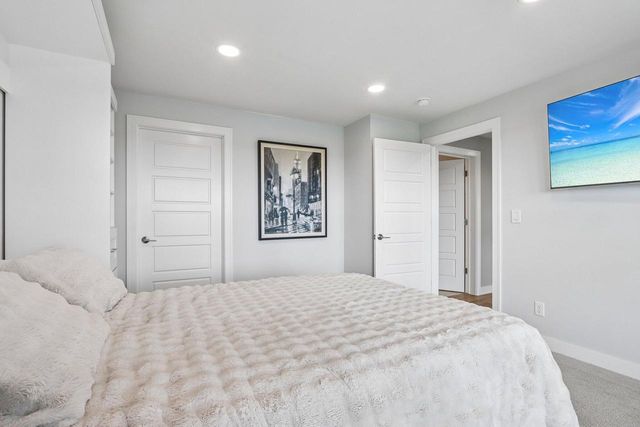 N40W23678 William WAY, Pewaukee, WI 53072