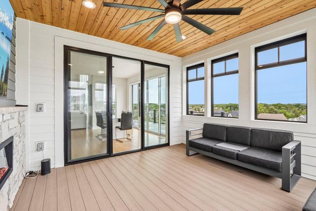N40W23678 William WAY, Pewaukee, WI 53072
