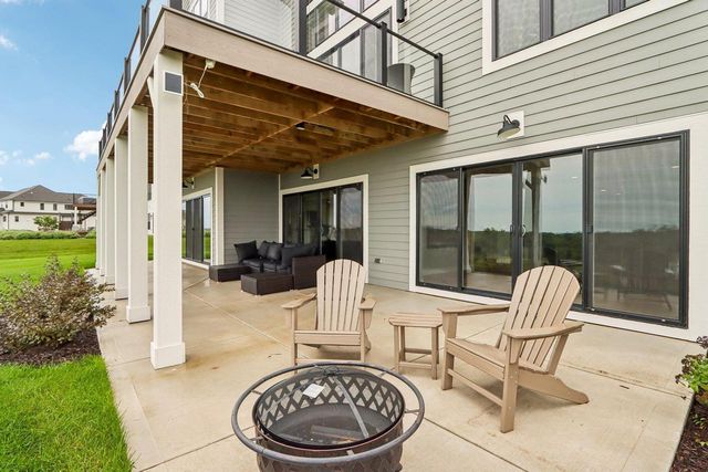 N40W23678 William WAY, Pewaukee, WI 53072