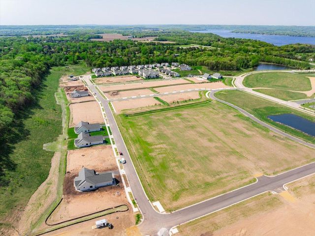 2110 Amanda Way, Hudson, WI 54016