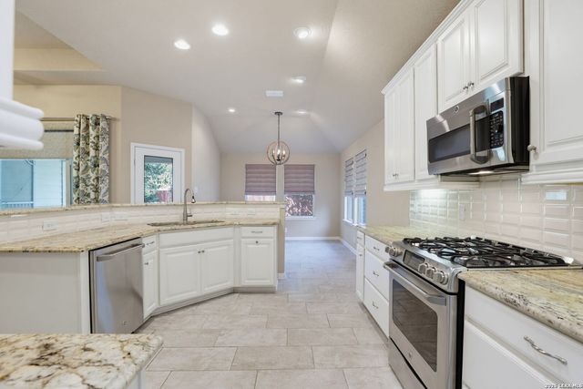 30632 Holstein, Bulverde, TX 78163