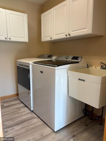 10102 Karston Avenue NE, Albertville, MN 55301