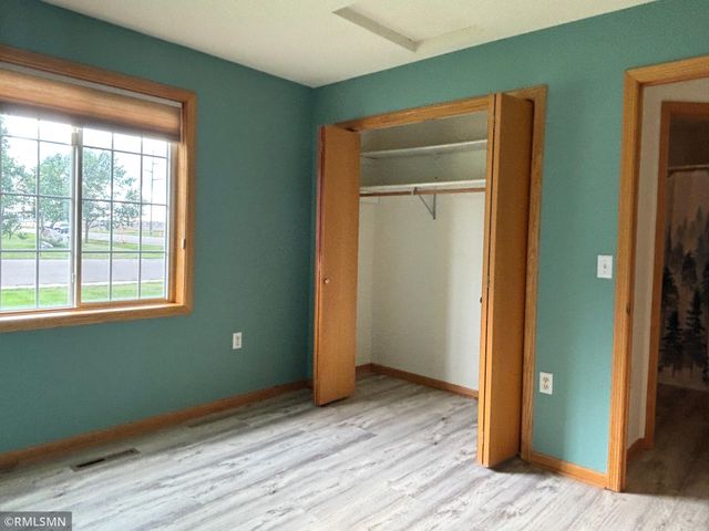10102 Karston Avenue NE, Albertville, MN 55301