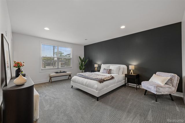 16276 Kirkshire Avenue, Beverly Hills Village, MI 48025