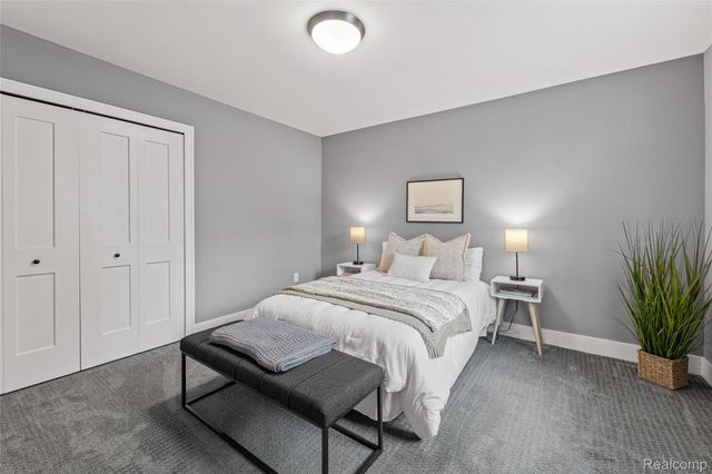 16276 Kirkshire Avenue, Beverly Hills Village, MI 48025