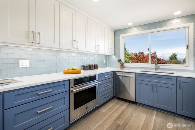 12011 6th Avenue NW, Seattle, WA 98177