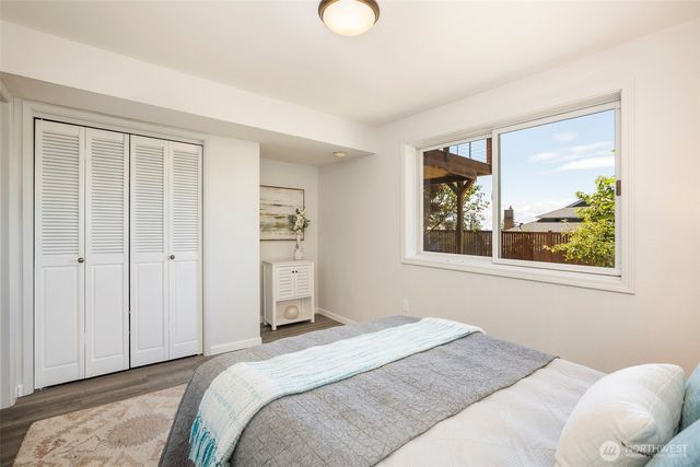 12011 6th Avenue NW, Seattle, WA 98177