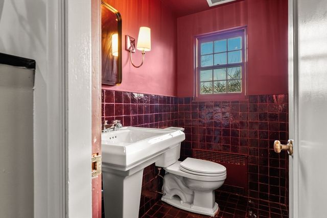 96 Gardner Road 96, Brookline, MA 02445