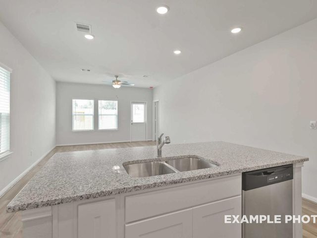1987 Brookpointe Lane, Dayton, TX 77535