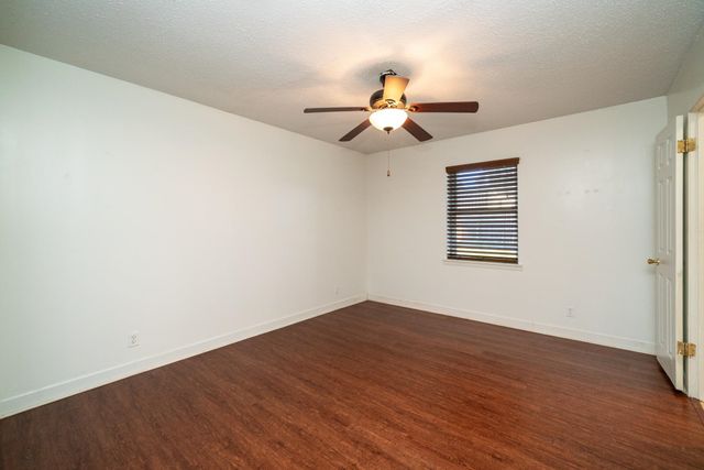 1301 Nelwyn Ave., Gladewater, TX 75647