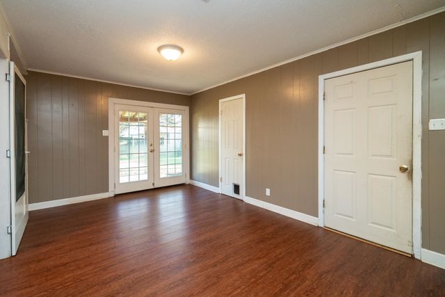 1301 Nelwyn Ave., Gladewater, TX 75647