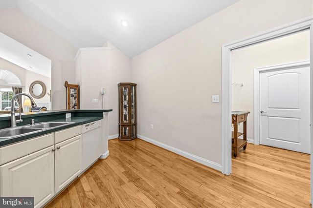 6233 AUTUMN LEAF DR, Fredericksburg, VA 22407