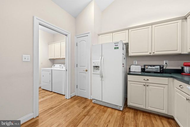 6233 AUTUMN LEAF DR, Fredericksburg, VA 22407