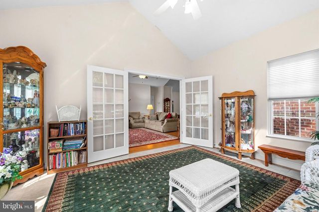 6233 AUTUMN LEAF DR, Fredericksburg, VA 22407