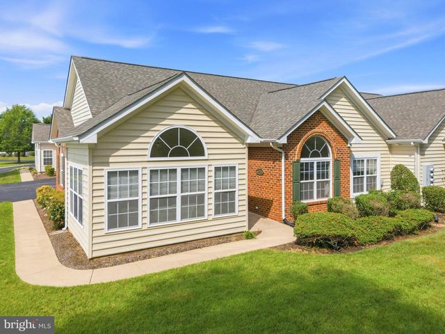 6233 AUTUMN LEAF DR, Fredericksburg, VA 22407