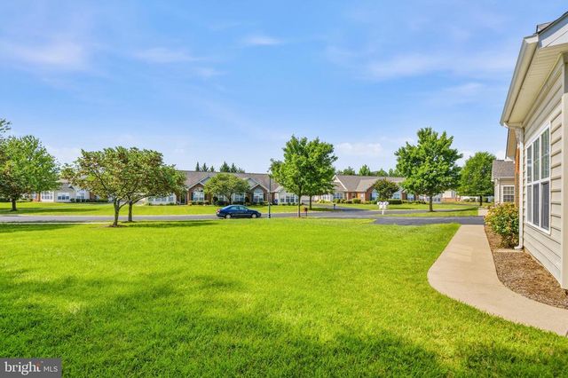 6233 AUTUMN LEAF DR, Fredericksburg, VA 22407