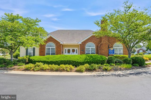6233 AUTUMN LEAF DR, Fredericksburg, VA 22407