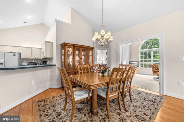 6233 AUTUMN LEAF DR, Fredericksburg, VA 22407