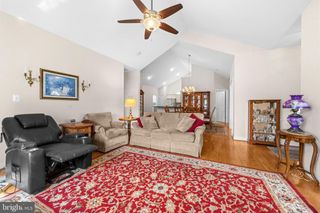 6233 AUTUMN LEAF DR, Fredericksburg, VA 22407