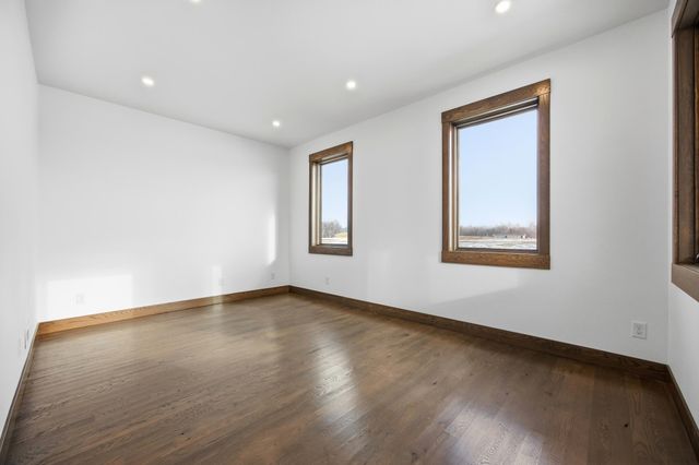 6490 Selkirk Drive S, Fargo, ND 58104