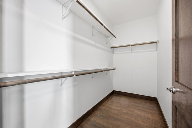 6490 Selkirk Drive S, Fargo, ND 58104