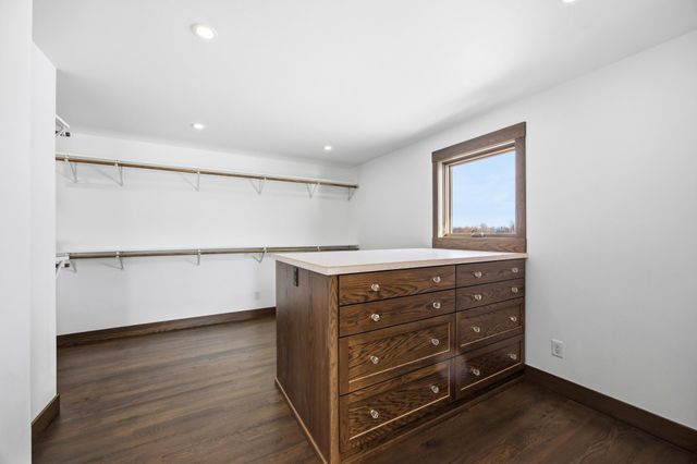 6490 Selkirk Drive S, Fargo, ND 58104