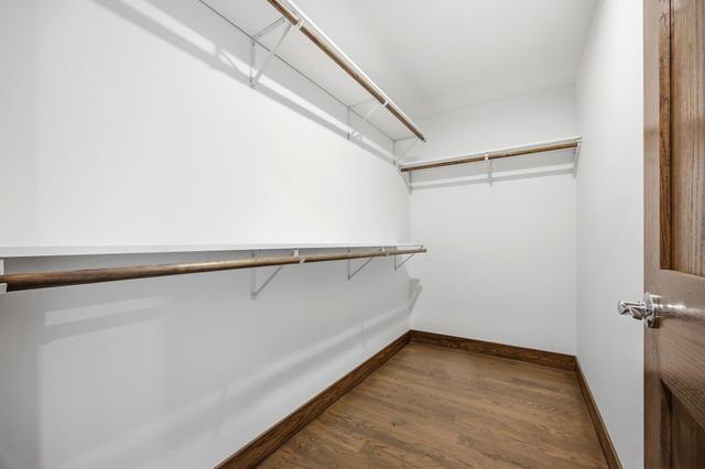 6490 Selkirk Drive S, Fargo, ND 58104