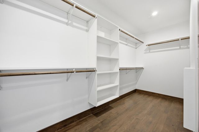 6490 Selkirk Drive S, Fargo, ND 58104