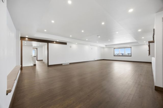 6490 Selkirk Drive S, Fargo, ND 58104