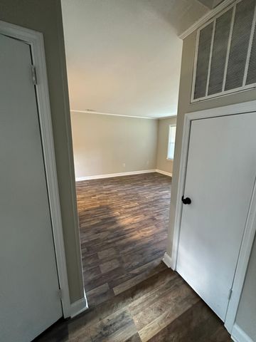 1516 N Avalon Circle, Charleston, SC 29407