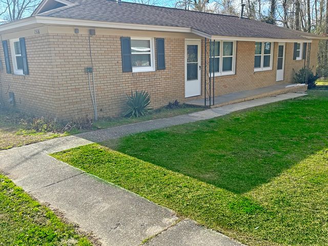 1516 N Avalon Circle, Charleston, SC 29407