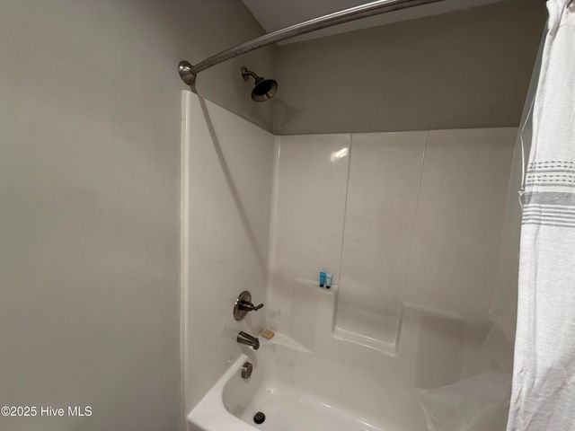 253 Legacy Lakes Way, Aberdeen, NC 28315