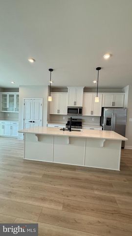 8234 WILLOWBEND TURN, Manassas, VA 20109