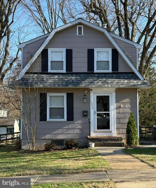 1335 BROOK RD, Baltimore, MD 21228