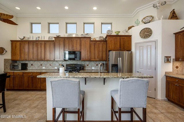 2264 Sedona Hills Parkway, Las Cruces, NM 88011