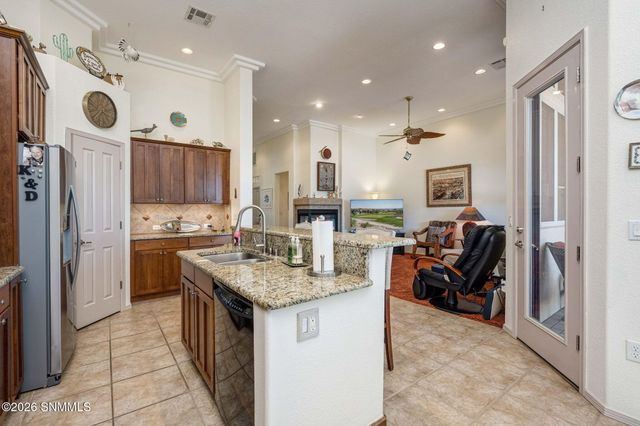 2264 Sedona Hills Parkway, Las Cruces, NM 88011