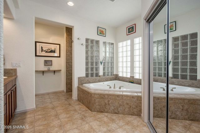 2264 Sedona Hills Parkway, Las Cruces, NM 88011