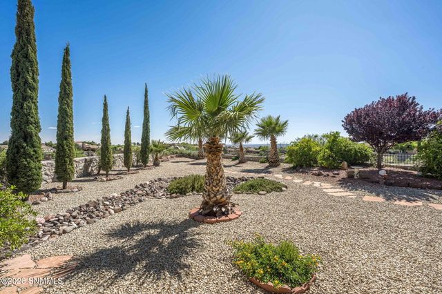 2264 Sedona Hills Parkway, Las Cruces, NM 88011