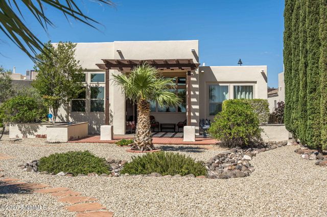 2264 Sedona Hills Parkway, Las Cruces, NM 88011