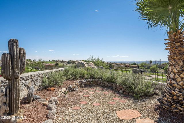 2264 Sedona Hills Parkway, Las Cruces, NM 88011