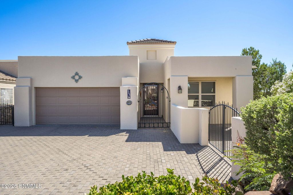 2264 Sedona Hills Parkway, Las Cruces, NM 88011