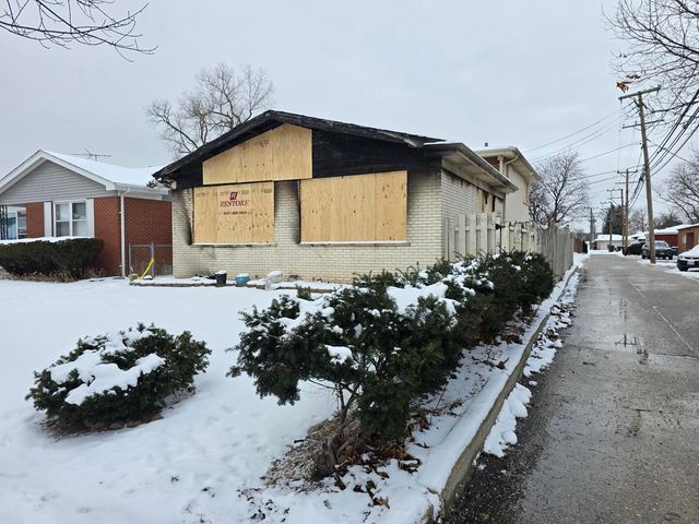 7542 Kostner Avenue, Skokie, IL 60076