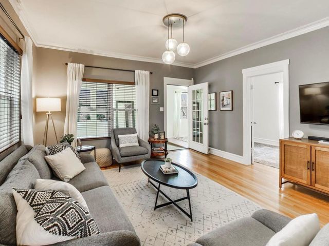 4039 N Major Avenue, Chicago, IL 60634