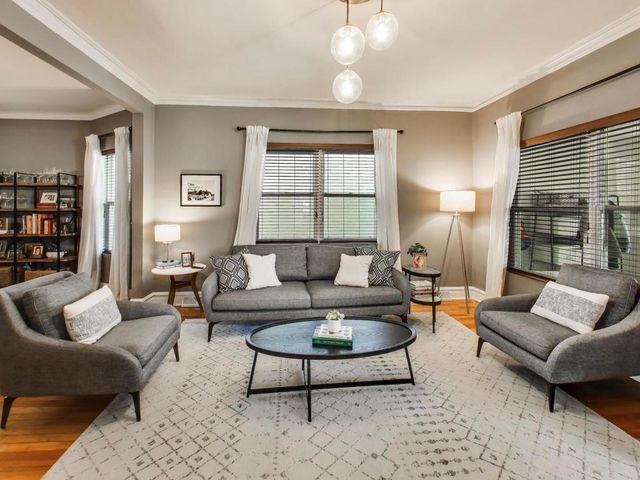 4039 N Major Avenue, Chicago, IL 60634