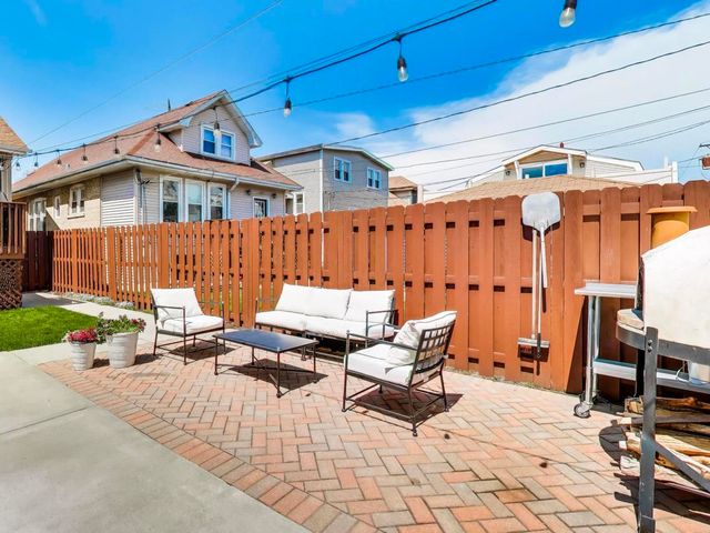 4039 N Major Avenue, Chicago, IL 60634