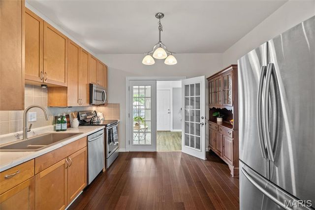 6211 Odell Street, St Louis, MO 63139