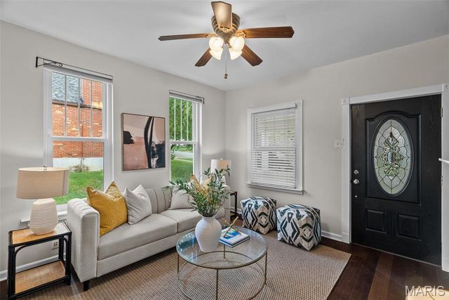 6211 Odell Street, St Louis, MO 63139