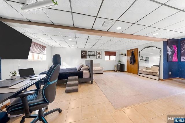 29 Pine Street, Lodi, NJ 07644