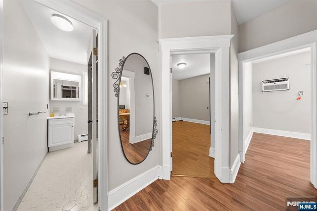 29 Pine Street, Lodi, NJ 07644